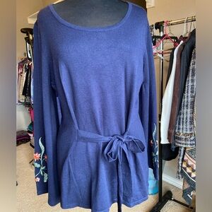 Harlow & Rose bell sleeve navy sweater with embroidery size L